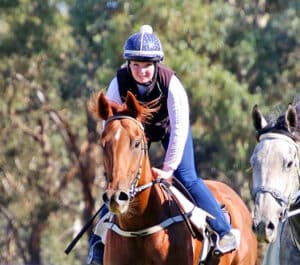 Leticia left school at 17 to pursue a full-time job as a stable hand and track rider in Dan O’Sullivan’s yard.